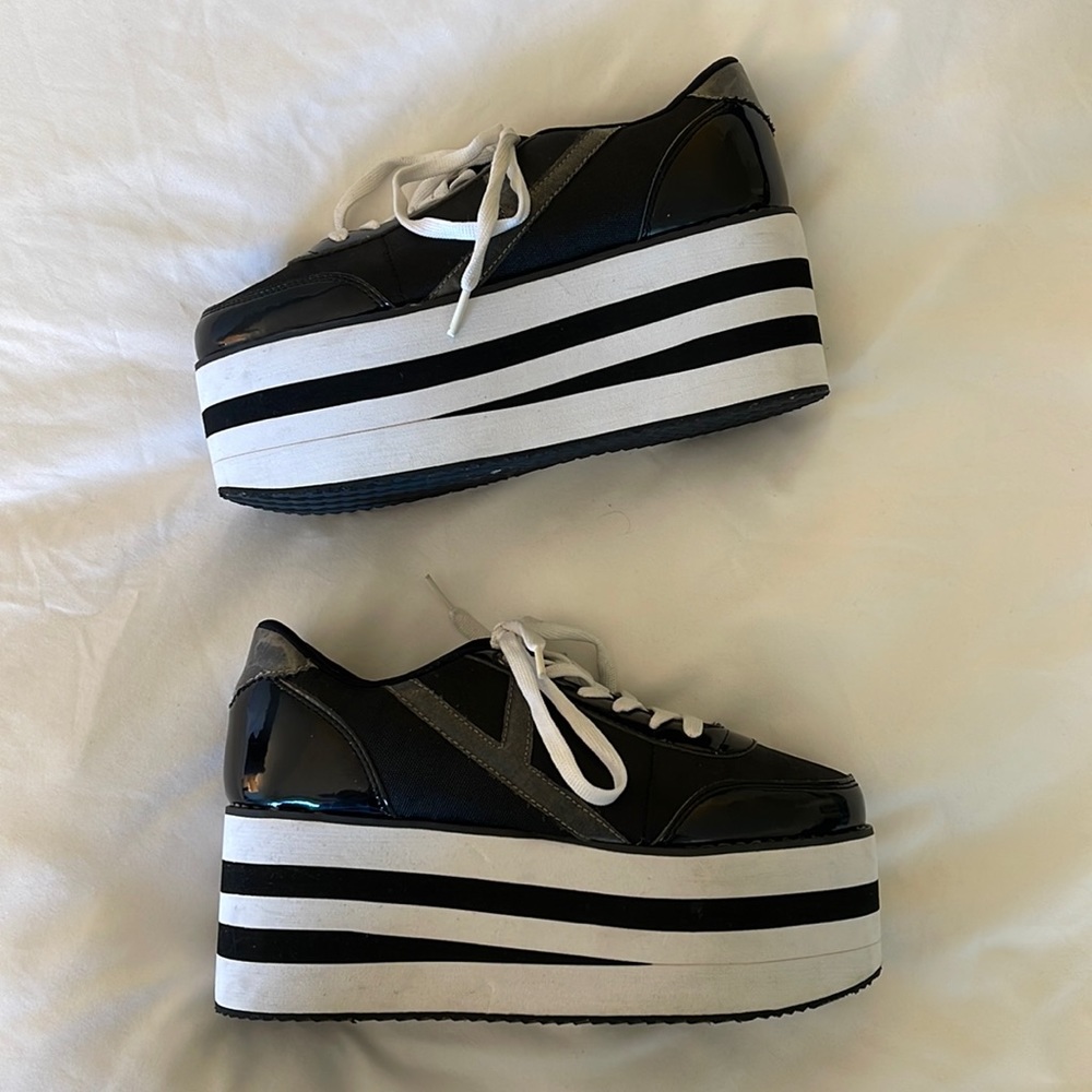 YRU LALA PLATFORM SNEAKERS